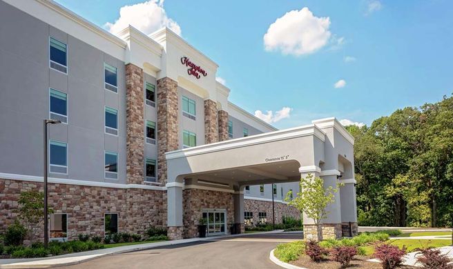 Hampton Inn Cranbury Exterior