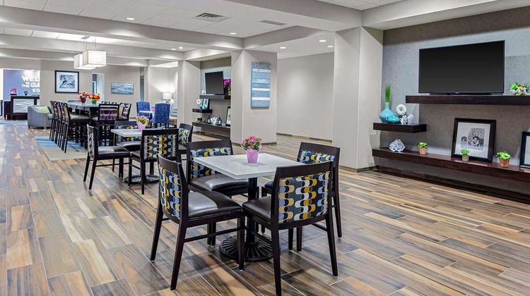 Hampton Inn Cranbury Lobby