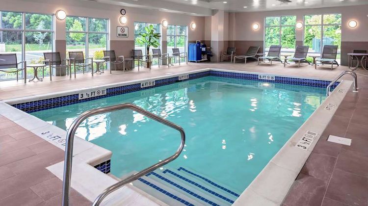 Hampton Inn Cranbury Pool