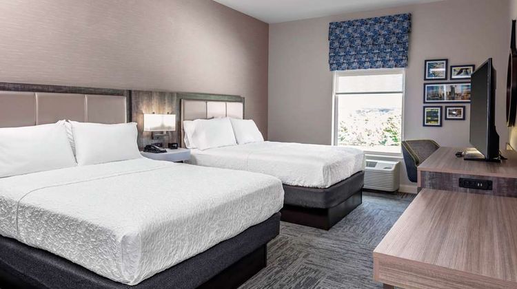 Hampton Inn Cranbury Room