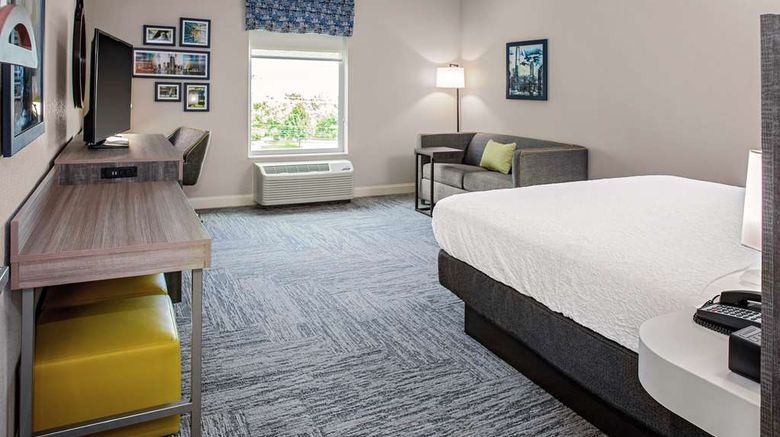 <b>Hampton Inn Cranbury Room</b>. Images powered by <a href="https://iceportal.shijigroup.com/" title="IcePortal" target="_blank">IcePortal</a>.