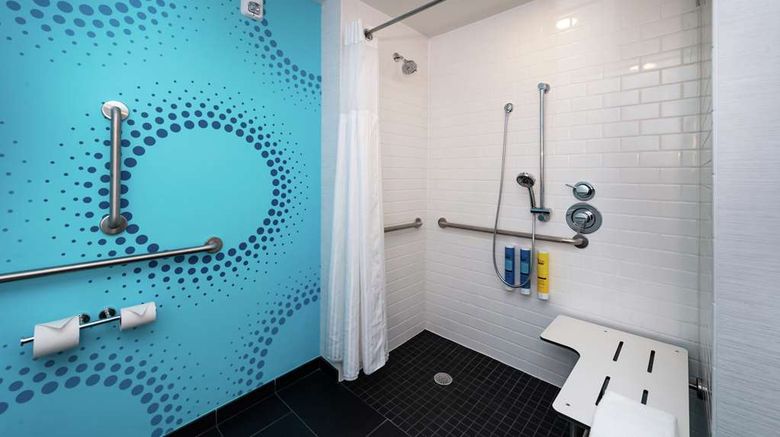 <b>Tru by Hilton Staunton Room</b>. Images powered by <a href="https://iceportal.shijigroup.com/" title="IcePortal" target="_blank">IcePortal</a>.