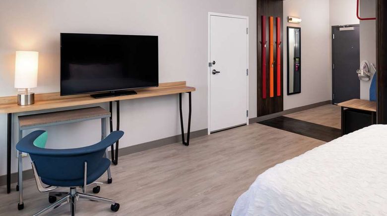 <b>Tru by Hilton Staunton Room</b>. Images powered by <a href="https://iceportal.shijigroup.com/" title="IcePortal" target="_blank">IcePortal</a>.