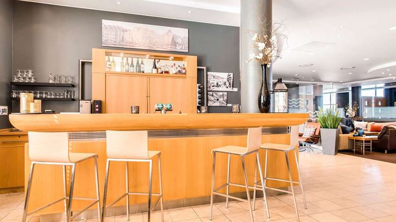 <b>Quality Hotel Alesund Restaurant</b>. Images powered by <a href="https://iceportal.shijigroup.com/" title="IcePortal" target="_blank">IcePortal</a>.