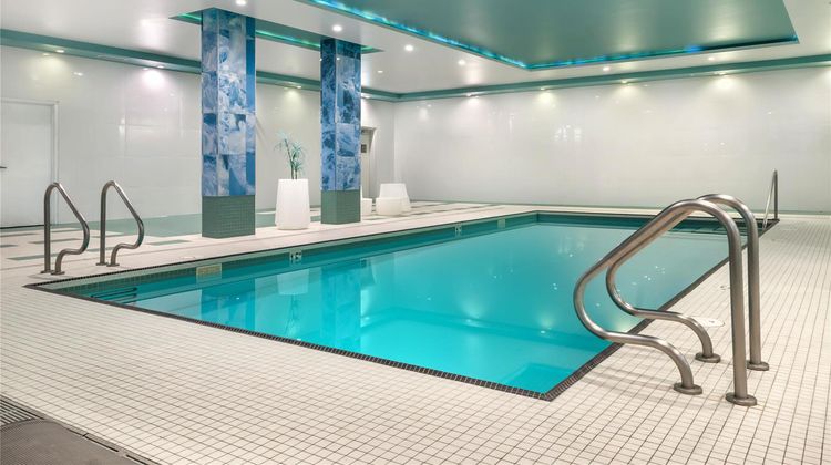 Executive Residency by BW City View N Pool