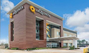 La Quinta Inn & Suites Spring