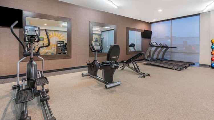 La Quinta Inn & Suites Spring Health