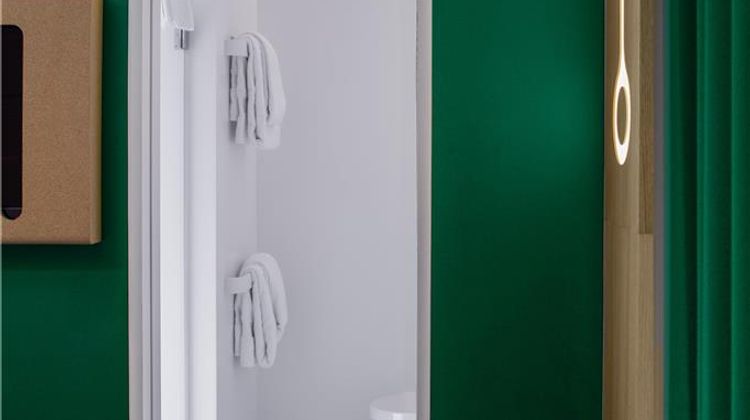 Hotel Odyssey Room
