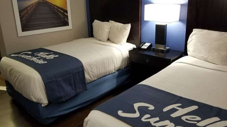Days Inn by Wyndham Thomson Room