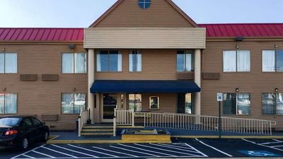 Days Inn by Wyndham Thomson
