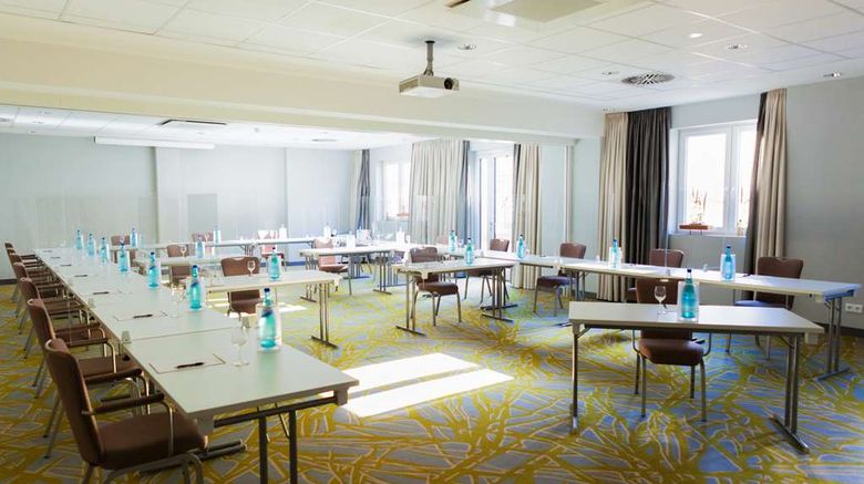 <b>Weinhotel Kaisergarten Alzey Meeting</b>. Images powered by <a href="https://iceportal.shijigroup.com/" title="IcePortal" target="_blank">IcePortal</a>.