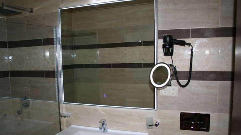 <b>Hotel Capitulum Room</b>. Images powered by <a href="https://iceportal.shijigroup.com/" title="IcePortal" target="_blank">IcePortal</a>.