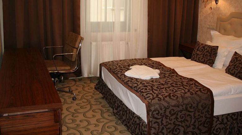 <b>Hotel Capitulum Room</b>. Images powered by <a href="https://iceportal.shijigroup.com/" title="IcePortal" target="_blank">IcePortal</a>.