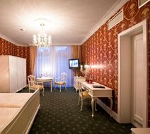 Heliopark Bad Hotel Zum Hirsch Room