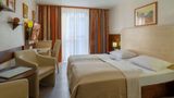 <b>Astor Hotel Room</b>. Images powered by <a href="https://iceportal.shijigroup.com/" title="IcePortal" target="_blank">IcePortal</a>.