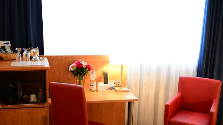 <b>Hotel National Room</b>. Images powered by <a href="https://iceportal.shijigroup.com/" title="IcePortal" target="_blank">IcePortal</a>.