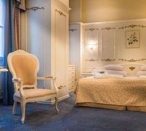 Schlosshotel Roemischer Kaiser Wien Room