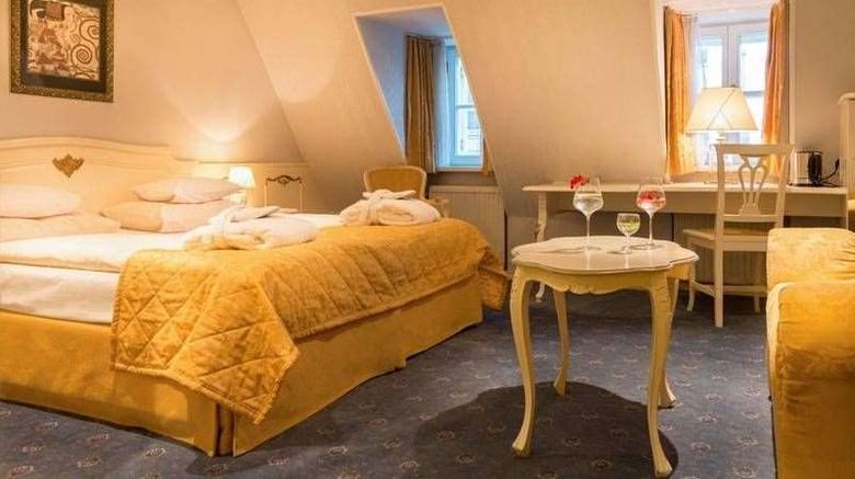 <b>Schlosshotel Roemischer Kaiser Wien Room</b>. Images powered by <a href="https://iceportal.shijigroup.com/" title="IcePortal" target="_blank">IcePortal</a>.