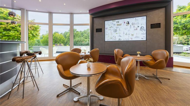 <b>Wienecke XI. Designhotel CongressCentrum Restaurant</b>. Images powered by <a href="https://iceportal.shijigroup.com/" title="IcePortal" target="_blank">IcePortal</a>.