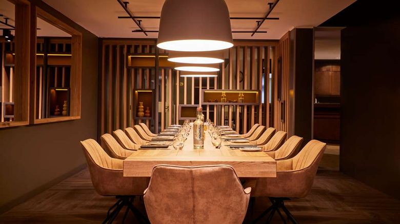 <b>Hotel Landgut Horn Restaurant</b>. Images powered by <a href="https://iceportal.shijigroup.com/" title="IcePortal" target="_blank">IcePortal</a>.