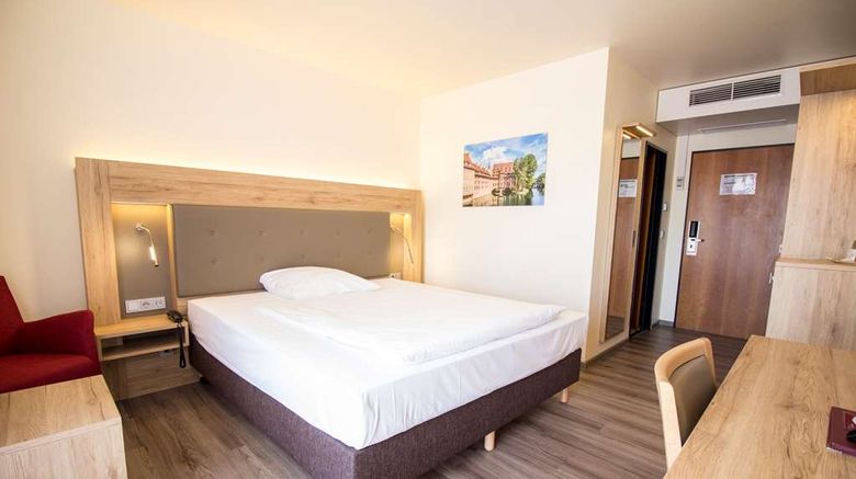 <b>Arvena Park Hotel Room</b>. Images powered by <a href="https://iceportal.shijigroup.com/" title="IcePortal" target="_blank">IcePortal</a>.