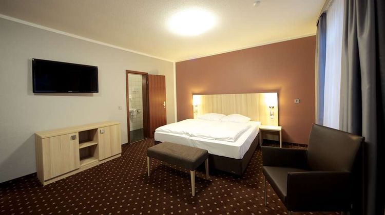 attimo Hotel Stuttgart Room