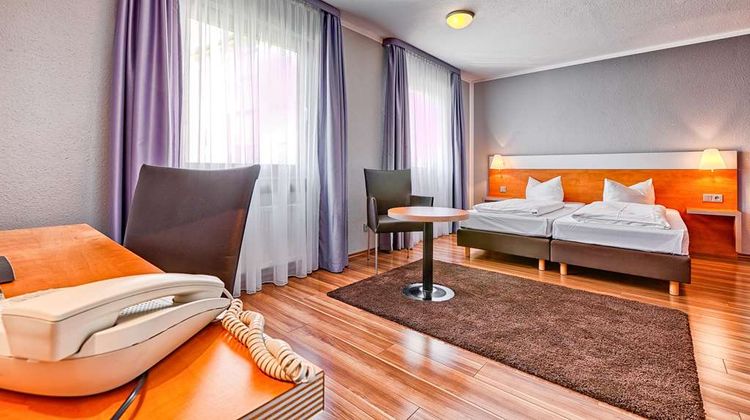 attimo Hotel Stuttgart Room