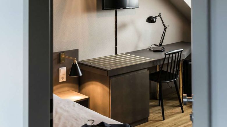 <b>BOLD Hotel Frankfurt Messe Room</b>. Images powered by <a href="https://iceportal.shijigroup.com/" title="IcePortal" target="_blank">IcePortal</a>.