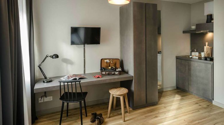 <b>BOLD Hotel Frankfurt Messe Room</b>. Images powered by <a href="https://iceportal.shijigroup.com/" title="IcePortal" target="_blank">IcePortal</a>.