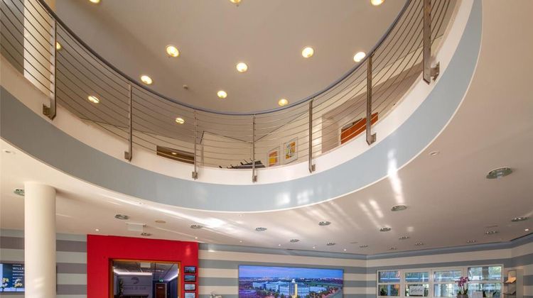 Globana Airport Hotel Lobby