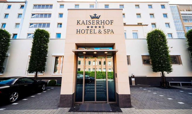 Hotel Kaiserhof Exterior