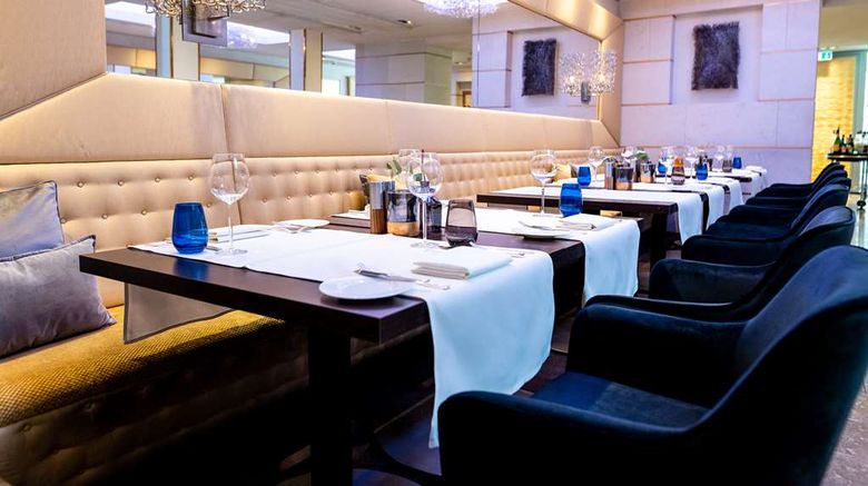 <b>Hotel Kaiserhof Restaurant</b>. Images powered by <a href="https://iceportal.shijigroup.com/" title="IcePortal" target="_blank">IcePortal</a>.