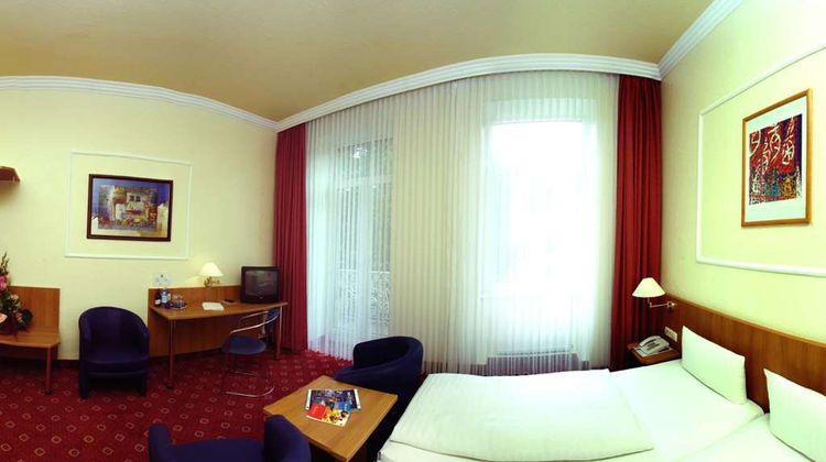 Hotel Koenigshof Room