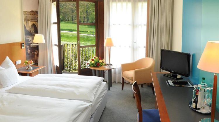 Hotel Schloss Eckberg Room