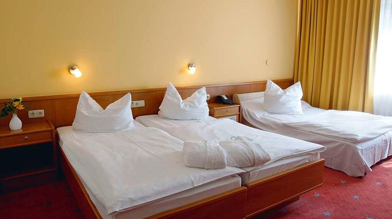 <b>Avalon Hotelpark Koenigshof Room</b>. Images powered by <a href="https://iceportal.shijigroup.com/" title="IcePortal" target="_blank">IcePortal</a>.