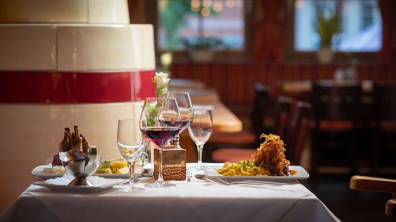<b>Hetzel Hotel Stuttgart Restaurant</b>. Images powered by <a href="https://iceportal.shijigroup.com/" title="IcePortal" target="_blank">IcePortal</a>.