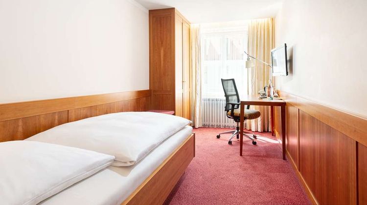Hotel Bayerischer Hof Room