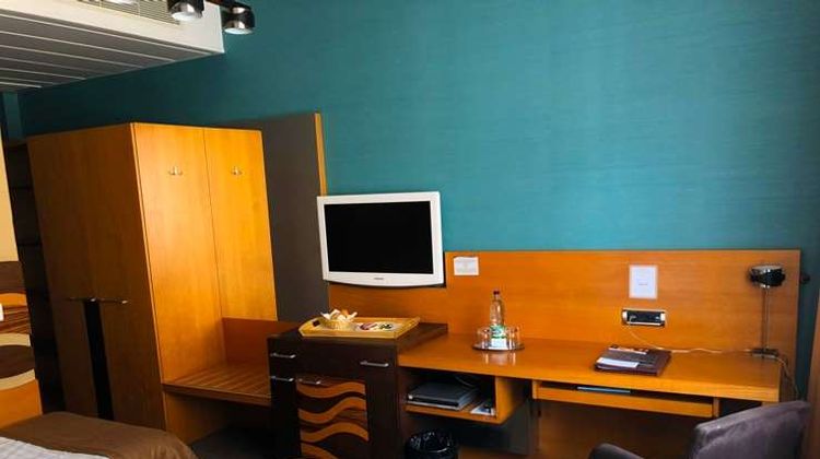 Hotel Danubia Gate Room