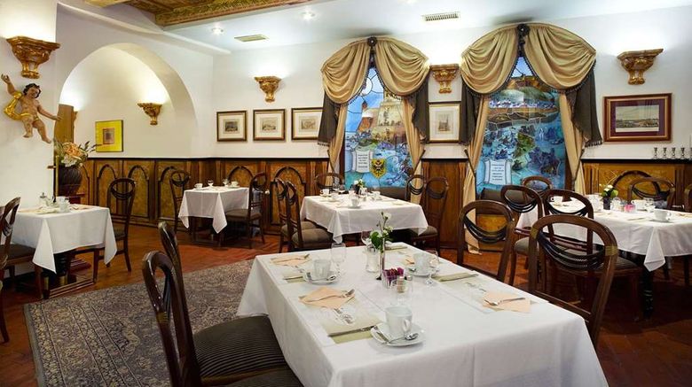<b>Hotel Royal Ricc Restaurant</b>. Images powered by <a href="https://iceportal.shijigroup.com/" title="IcePortal" target="_blank">IcePortal</a>.