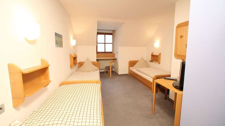Schuster Hotel Room