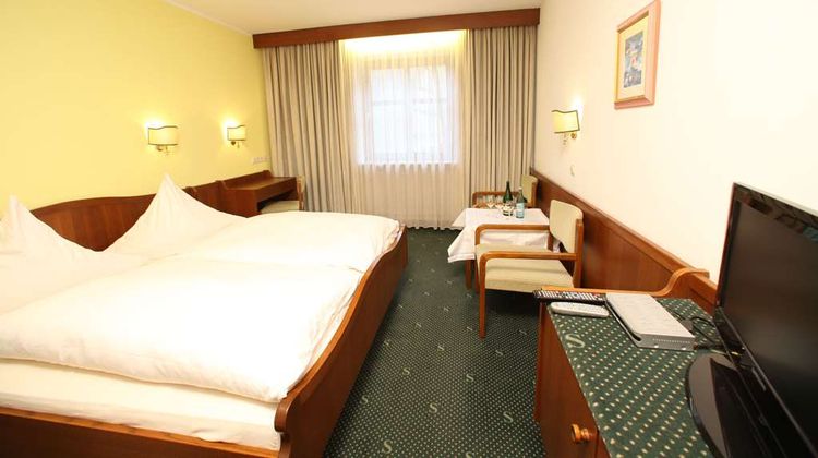 Schuster Hotel Room