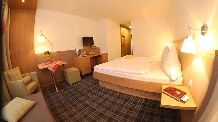 Schuster Hotel Room