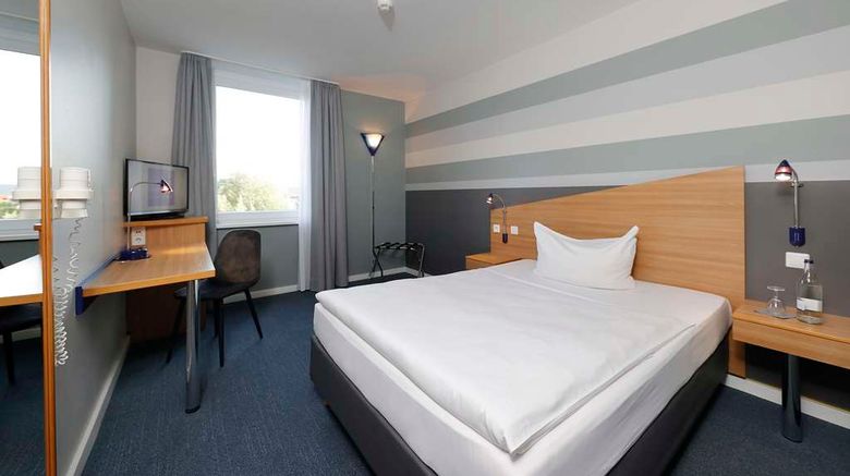 <b>Median Hotel Hannover Messe Room</b>. Images powered by <a href="https://iceportal.shijigroup.com/" title="IcePortal" target="_blank">IcePortal</a>.