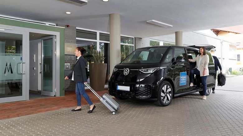 <b>Median Hotel Hannover Messe Exterior</b>. Images powered by <a href="https://iceportal.shijigroup.com/" title="IcePortal" target="_blank">IcePortal</a>.