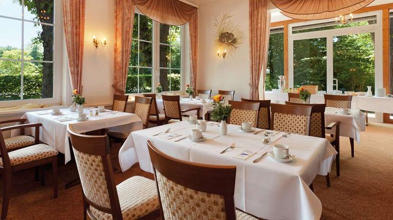 <b>Morada Hotel Isetal Restaurant</b>. Images powered by <a href="https://iceportal.shijigroup.com/" title="IcePortal" target="_blank">IcePortal</a>.