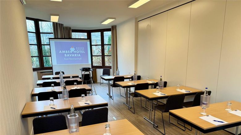 <b>AMBER RESIDENZ Bavaria Meeting</b>. Images powered by <a href="https://iceportal.shijigroup.com/" title="IcePortal" target="_blank">IcePortal</a>.