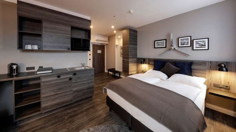 <b>Airporthotel Berlin Adlershof Room</b>. Images powered by <a href="https://iceportal.shijigroup.com/" title="IcePortal" target="_blank">IcePortal</a>.