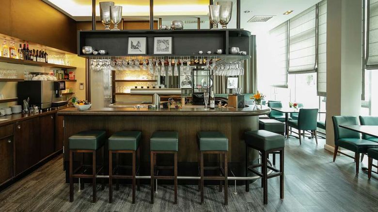 <b>Airporthotel Berlin Adlershof Restaurant</b>. Images powered by <a href="https://iceportal.shijigroup.com/" title="IcePortal" target="_blank">IcePortal</a>.
