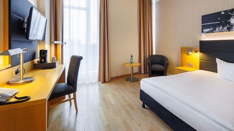 Airporthotel Berlin Adlershof Room
