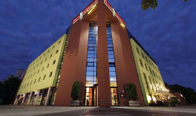 Ara Hotel Comfort Exterior